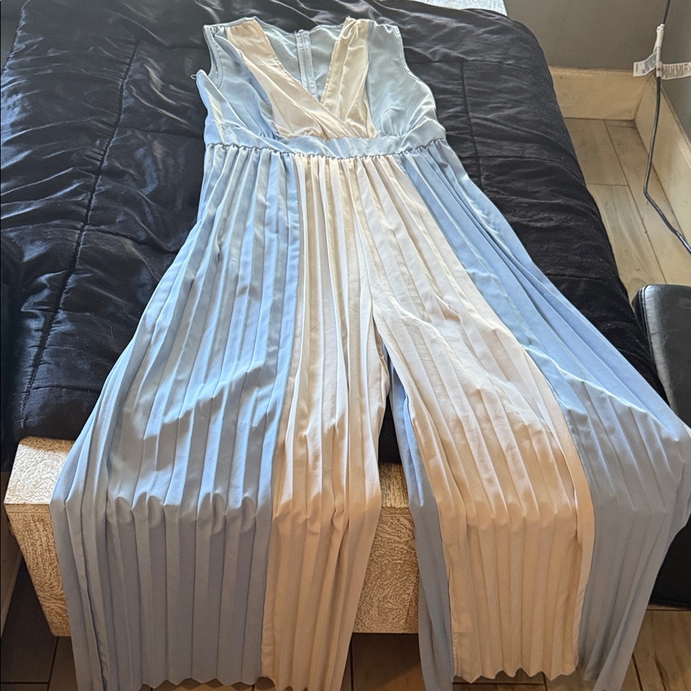 SHEIN Two-Tone Pleated Jumpsuit